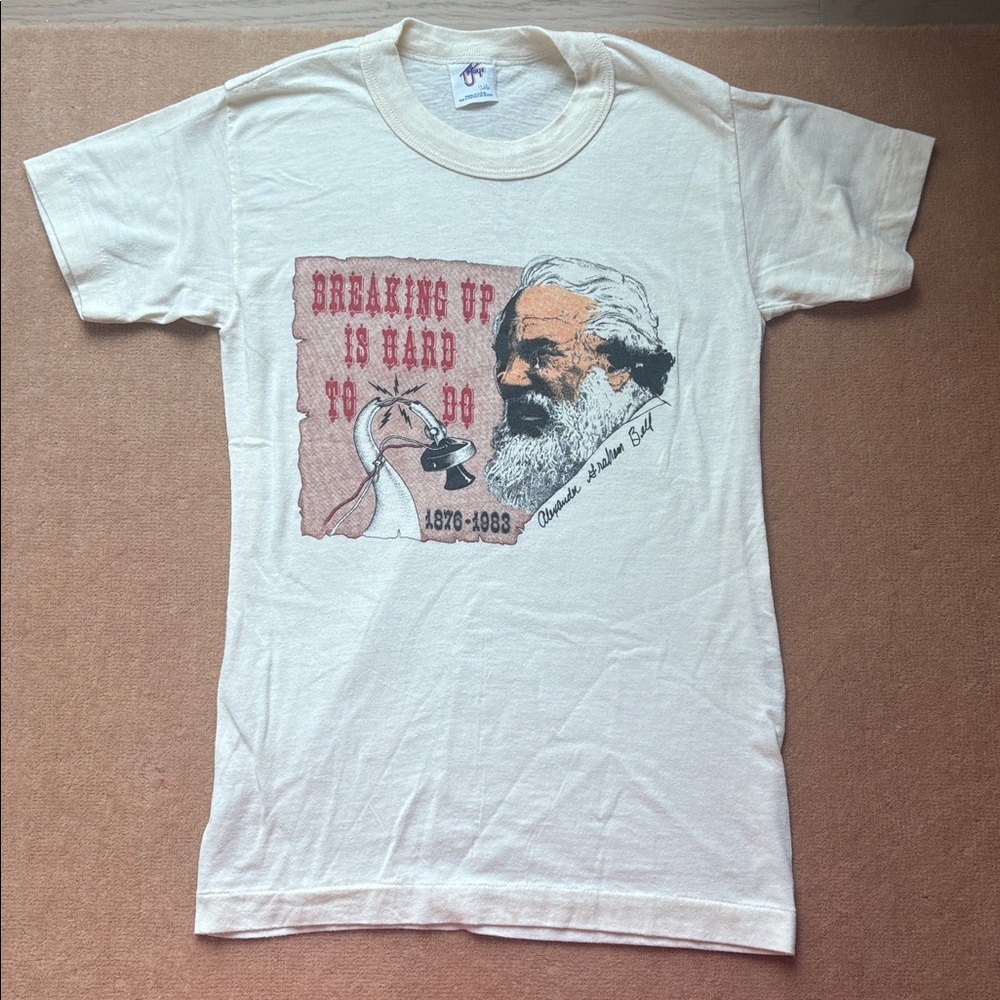 Unknown Brand Cream Graphic Short Sleeve Tee - "Breaking Up Is Hard To Do"
